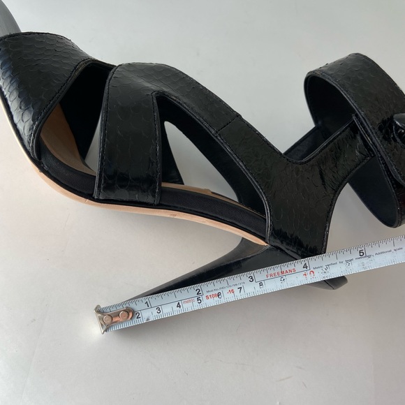 NWT Ann Taylor black embossed leather ankle wrap high heel sandals. Size 7 1/2. - Picture 6 of 8